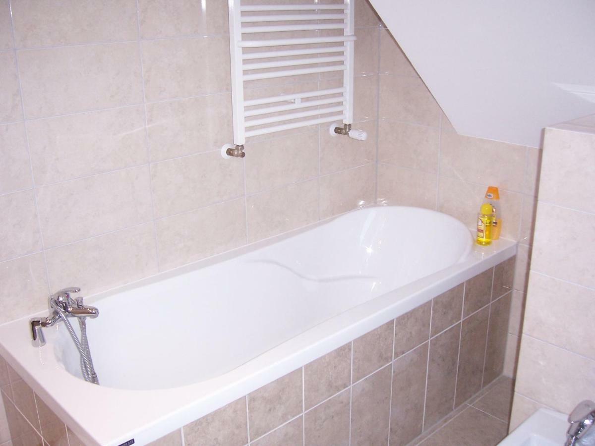 Domwigierski Pl -Jeziorki -Gr- Comfort-Ferienhaus-Polen - Wlasna Linia Brzegowa I Sauna Wysoki Most  Exterior foto
